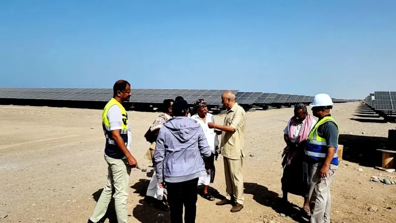 محطات الطاقة الشمسية في المخا.. ركيزة لاستقرار الكهرباء وتدوير عجلة التعافي الخدمي