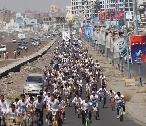 احتفال بهيج زيَّن عدن.. التواهي بطلاً لسباق الدراجات النارية في مهرجان عدن2
