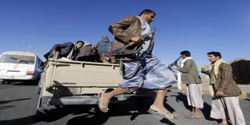 صنعاء.. الحوثيون يقتحمون منزل"الصوفي" السكرتير الإعلامي لصالح وينهبون محتوياته
