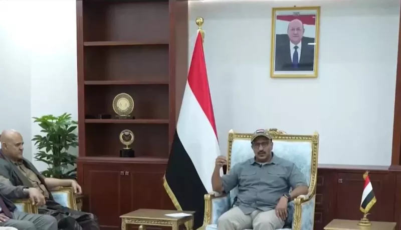 العميد طارق صالح يؤكد أولوية تحرير تعز قبل صنعاء