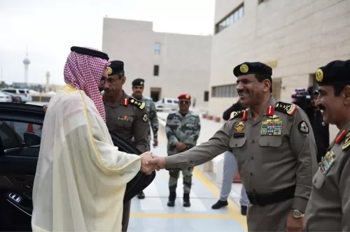 العاهل السعودي يحيل مدير الأمن العام للتحقيق في تهم فساد