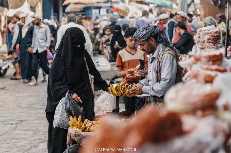 تقرير رسمي: انخفاض الموارد العامة المشتركة جراء تحويل سفن المشتقات النفطية إلى الحديدة