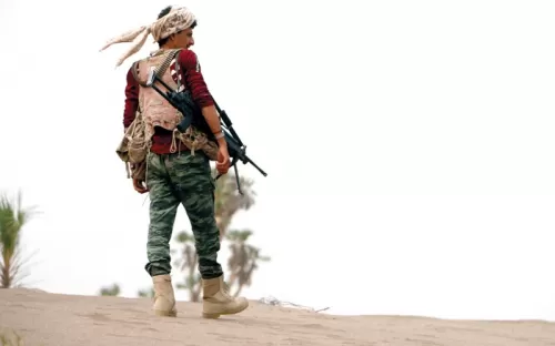 الرئاسي اليمني يلوِّح بالخيار العسكري لمواجهة تصعيد الحوثيين