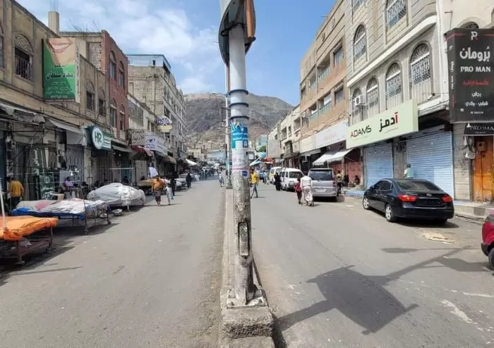 فرض جبايات وتهديدات بالقتل.. تجار تعز تحت رحمة العصابات المسلحة
