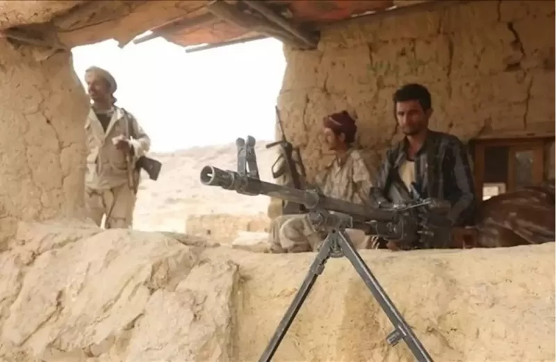 قبائل الجوف.. شرارة "غضب" وسط خزان "مفخخ" بالانتهاكات الحوثية
