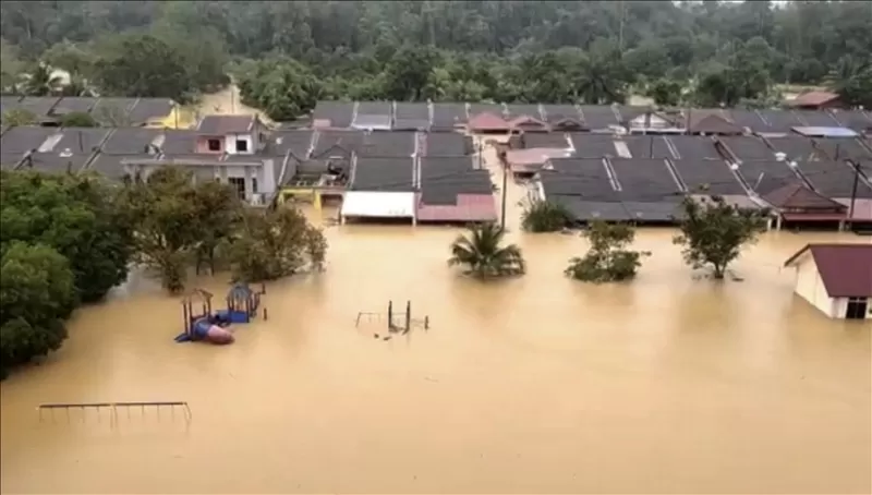 الفيضانات تضرب 8 ولايات ماليزية بينها العاصمة كوالالمبور