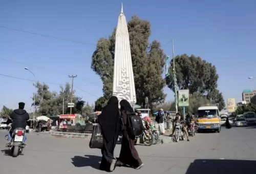 تجربة إيران.. الحوثي يشكِّل محاكم خاصة