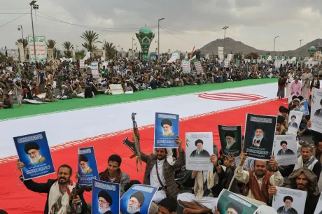 إيران والحوثيون يوسّعون دائرة التصعيد.. والعالم يطالب بوقف العبث في اليمن
