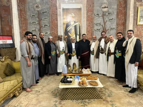 اختطاف أبو شوارب ومحاصرة الأحمر.. تصعيد حوثي ضد قبيلة حاشد في صنعاء