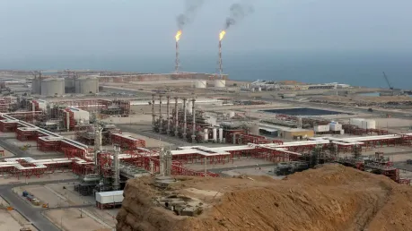 خطر "الانسداد الدائم".. هل تدفع آبار النفط الإيرانية ثمن التوترات في مضيق هرمز؟