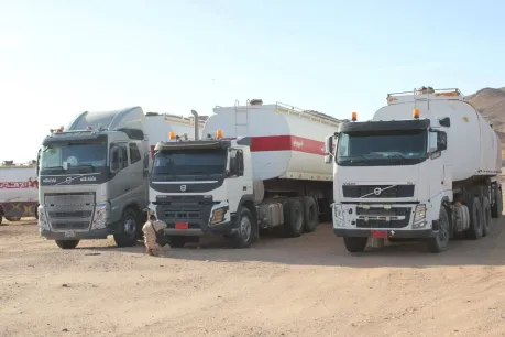 ضبط متكرر لقاطرات التهريب استنزاف مستمر لنفط وادي حضرموت ضبط متكرر لقاطرات التهريب استنزاف مستمر لنفط وادي حضرموت