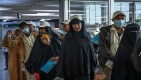 مشهد مزدوج: اللاجئين الصوماليين يغادرون اليمن وسط استمرار تدفق المهاجرين