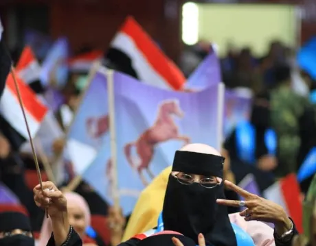 المؤتمر تحت نيران الحوثي.. سياسة قمع وترهيب لإقصاء آخر قلاع التعددية