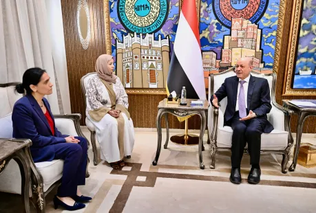 الرئاسي يؤكد أولوية إغلاق ملف الوكلاء في أي تسوية مع إيران