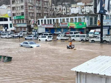 سيول الأمطار تودي بحياة 17 شخصًا في اليمن