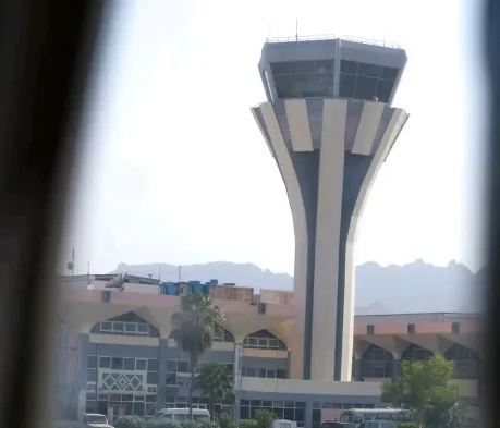 الزُبيدي يؤكد الأهمية الاستراتيجية لمطار عدن كوجهة حيوية للبلاد