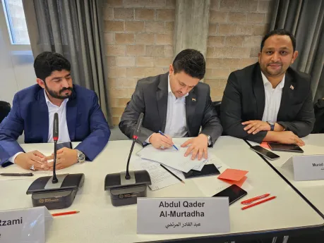 عقب بدئها... مطالبات واسعة بتغيير وفد الحوثيين المشارك في المفاوضات