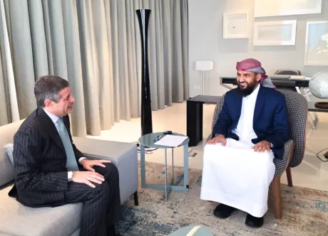 مباحثات يمنية أمريكية تركز على مكافحة الإرهاب وتهديدات الحوثي