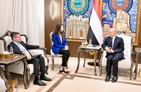 الرئاسي: الجماعات المرتبطة بطهران توظف الهدنة لإعادة ترتيب صفوفها