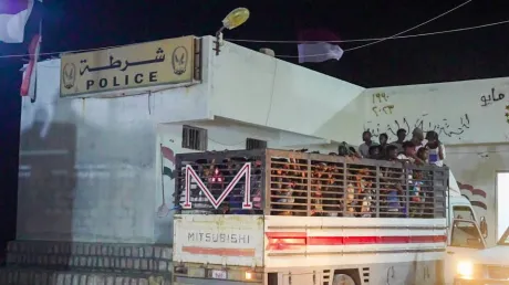 ضبط شبكة تهريب بشر تضم 26 أجنبيًا في المهرة