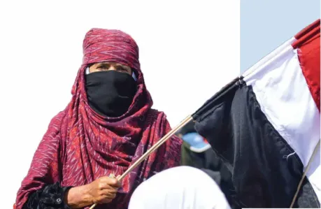 المرأة اليمنية ضحية الحرب والانتهاكات الحوثية: أكثر من 5,800 حالة توثيقاً خلال 9 سنوات