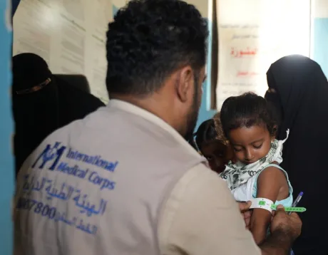 اقتحام مقر الهيئة الطبية الدولية في صنعاء واحتجاز موظفيها