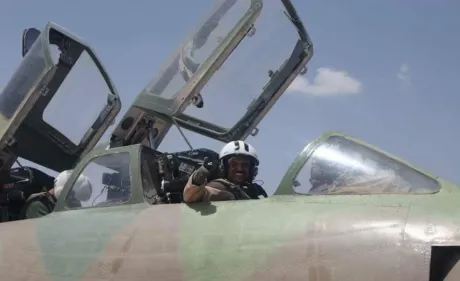 اختطاف طيار حربي في صنعاء بعد انتقاده منع هبوط اليمنية في المخا