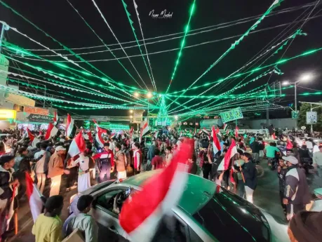 انقطاع الكهرباء يشل مستشفيات صنعاء والحوثيون ينشغلون بقمع احتفالات سبتمبر