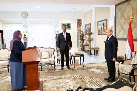 الرئاسي يحسم منصب سفير اليمن في واشنطن بتعيين جميلة رجاء