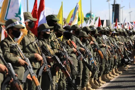 الحوثيون يباركون الرد الإيراني ويؤكدون: قصف طهران ليس شأنًا بعيدًا عنا