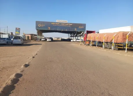 النقل تعلن انتهاء أزمة تكدس المسافرين والمعتمرين في منفذ الوديعة