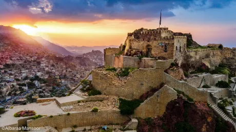 بين التمويه الإخواني والدعم الحوثي.. تعز تواجه أخطر مراحل الاختراق الأمني