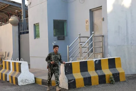 خطوة للوراء لذرع إيران.. استئناف مسار السلام ووقف الحرب على النشاط الأممي