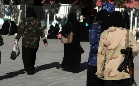 الحوثي ينشر "زينبيات" في أحياء صنعاء لتوسيع حملة القمع والاختطافات